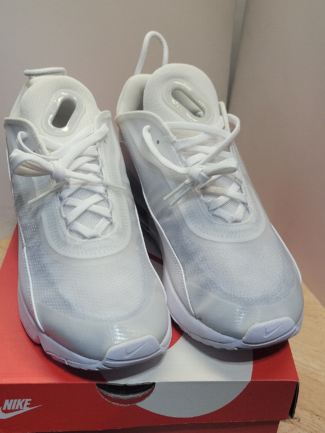 Nike Air Max 2090 White White Wolf Gray Size 9 Dead Stock